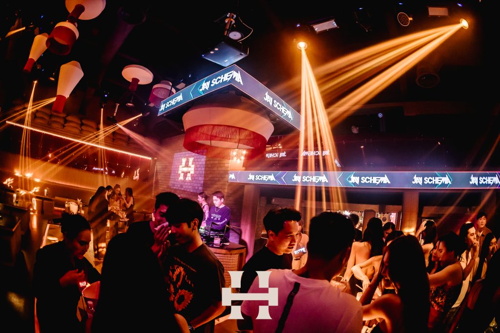รีวิว HAUS BKK ย่านทองหล่อ เอกมัย